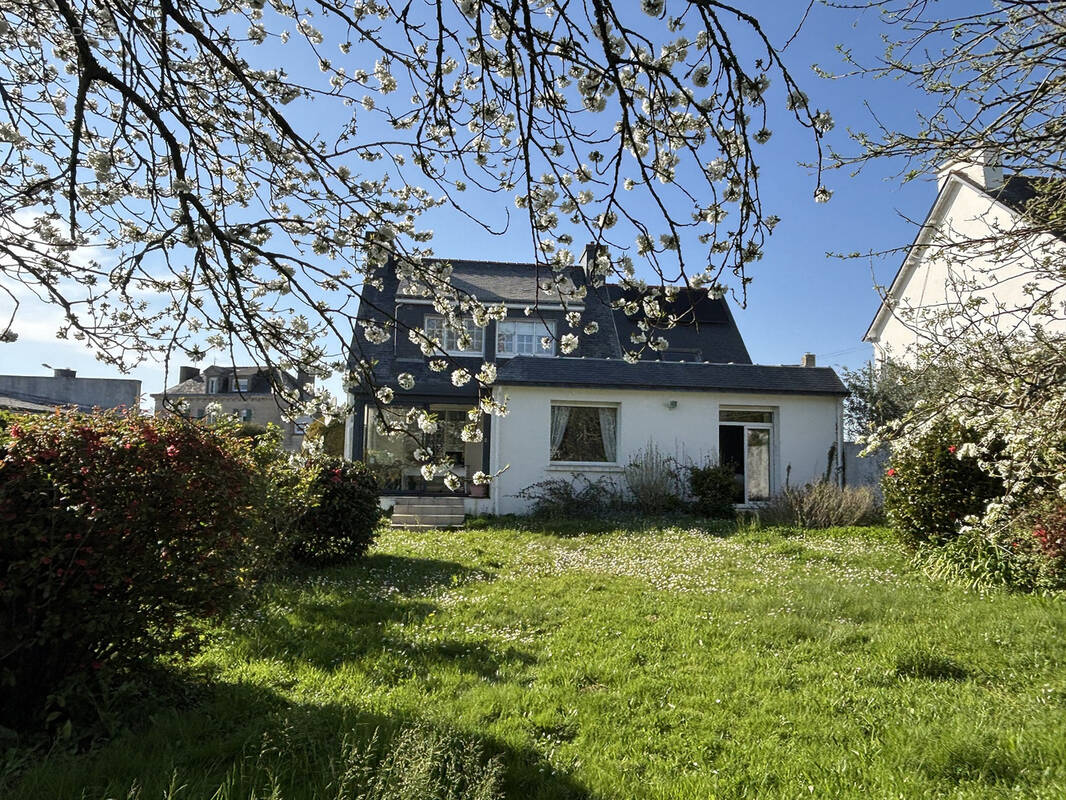 Maison à CLOHARS-CARNOET