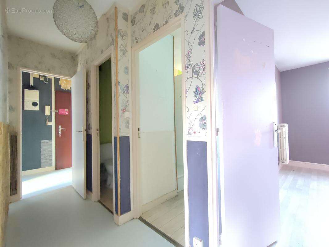 Appartement à MOUY