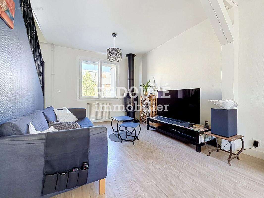 EXCLUSIVITÉ – Immeuble de rapport à usage mixte – Quartier Sainte-Anne à Reims - photo 3