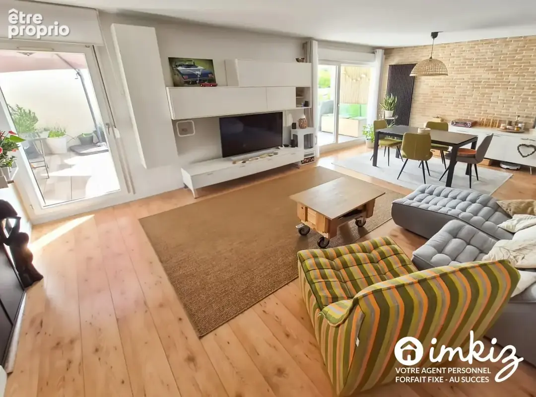 Appartement à SEREZIN-DU-RHONE