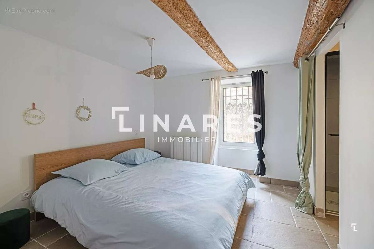 Appartement à MARSEILLE-11E