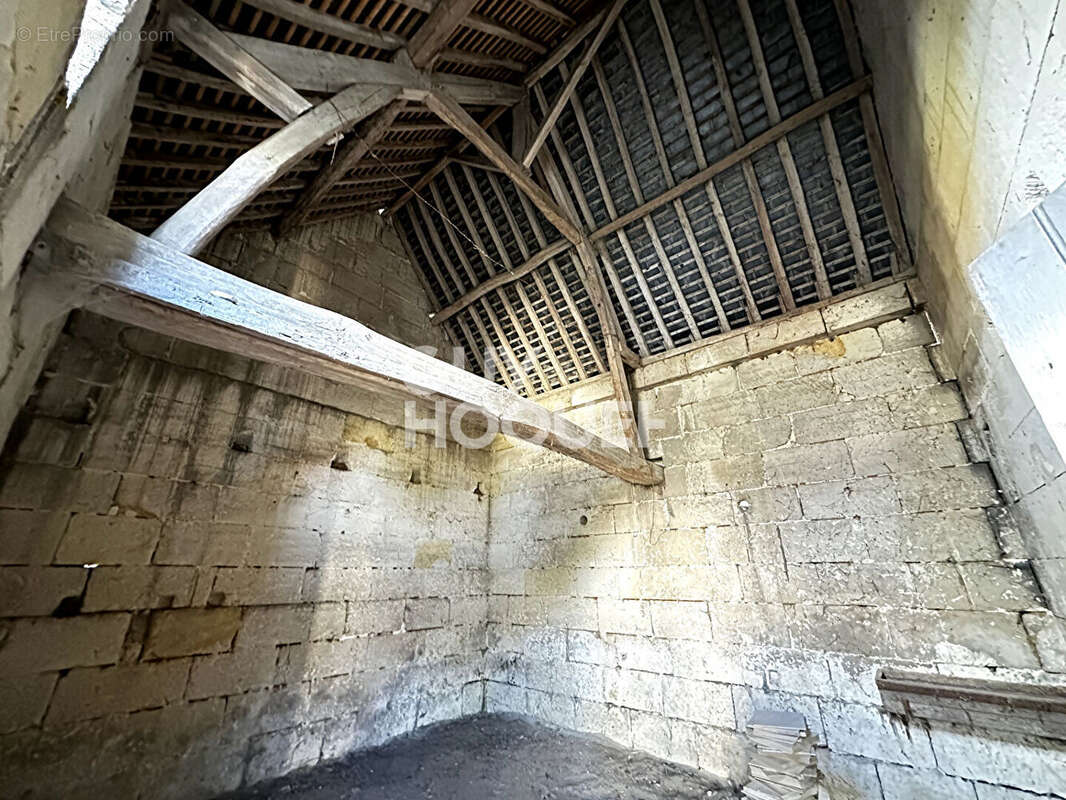 Maison à VIC-SUR-AISNE