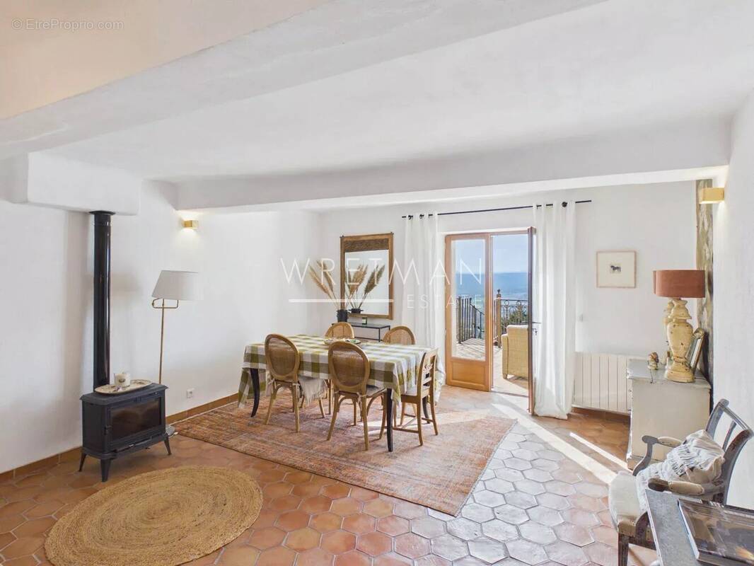 Appartement à MONTAUROUX