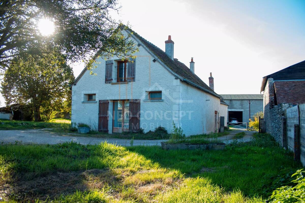 Maison à ATHEE-SUR-CHER