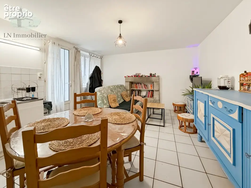 Concarneau - appartement t3 avec cour - 45,93  m2 - photo 2