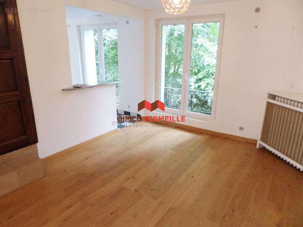 Maison à LA CELLE-SAINT-CLOUD