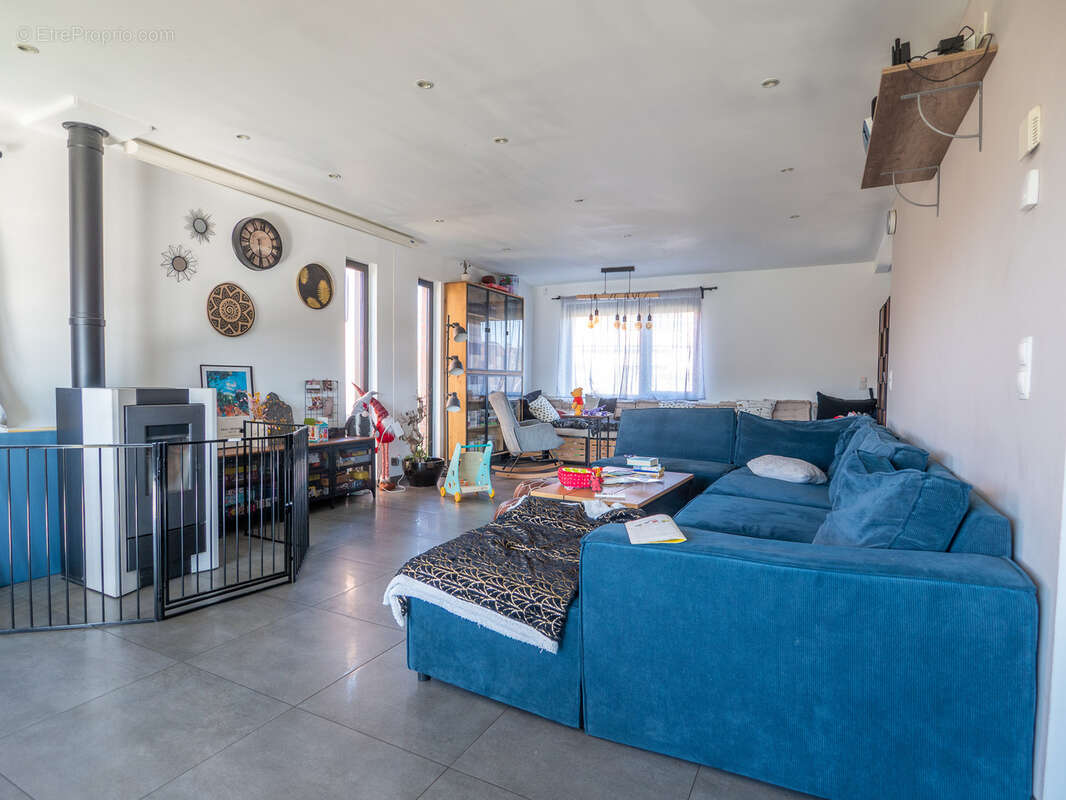 Maison à SAINGHIN-EN-MELANTOIS