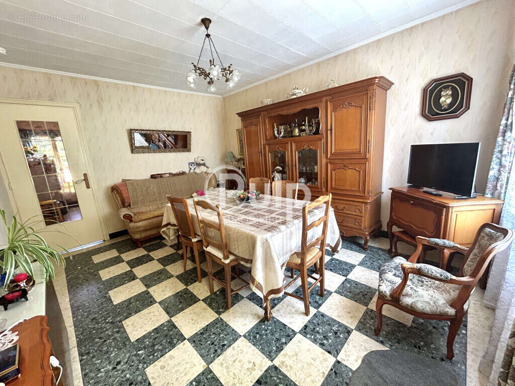 Maison à CALONNE-RICOUART