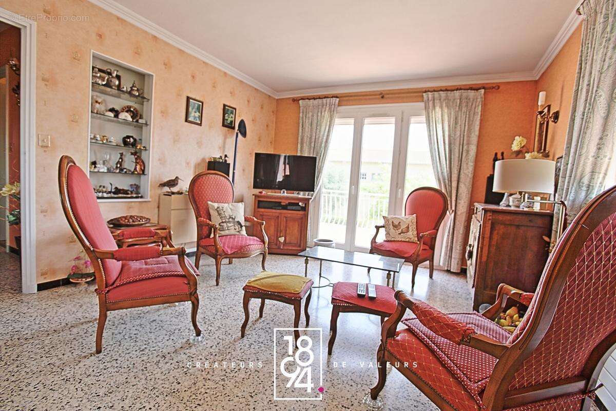Maison à RODILHAN