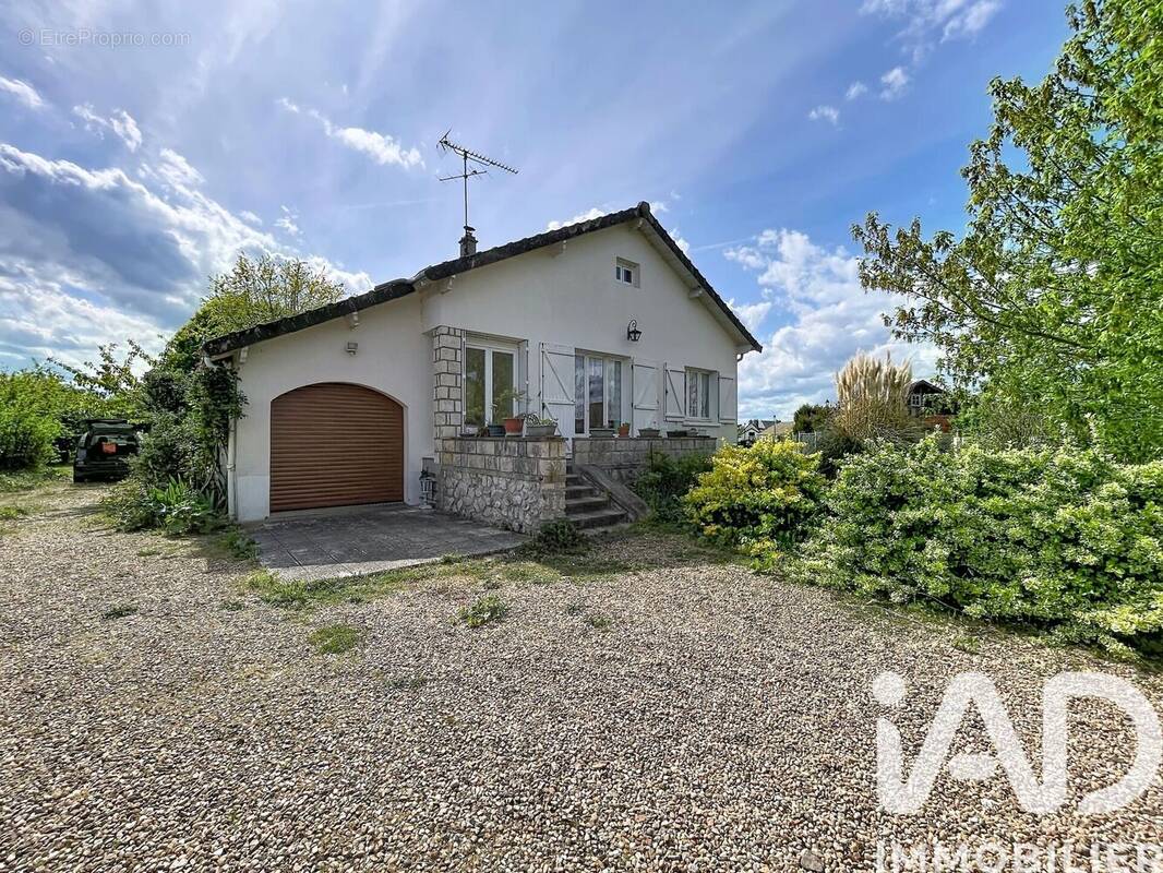 Photo 1 - Maison à DAMPIERRE-EN-BURLY