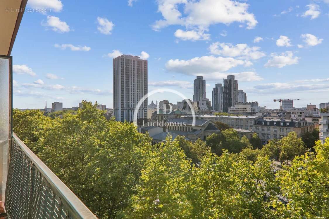Appartement à PARIS-19E