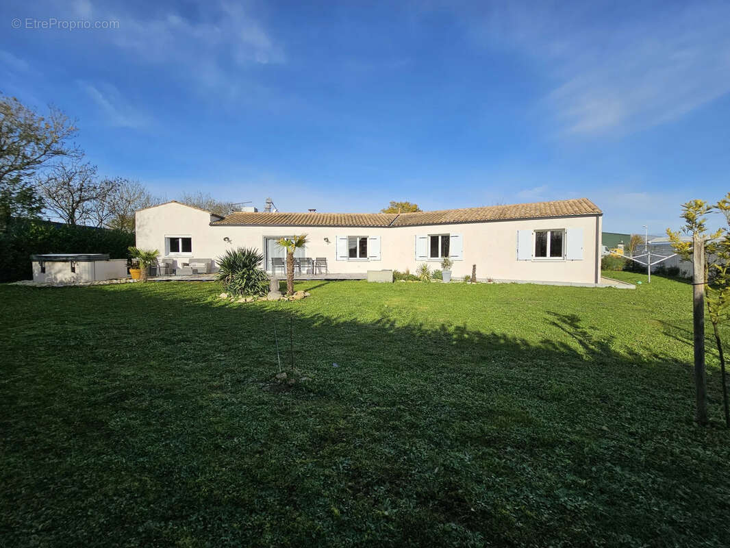 Maison à SAINT-CHRISTOPHE