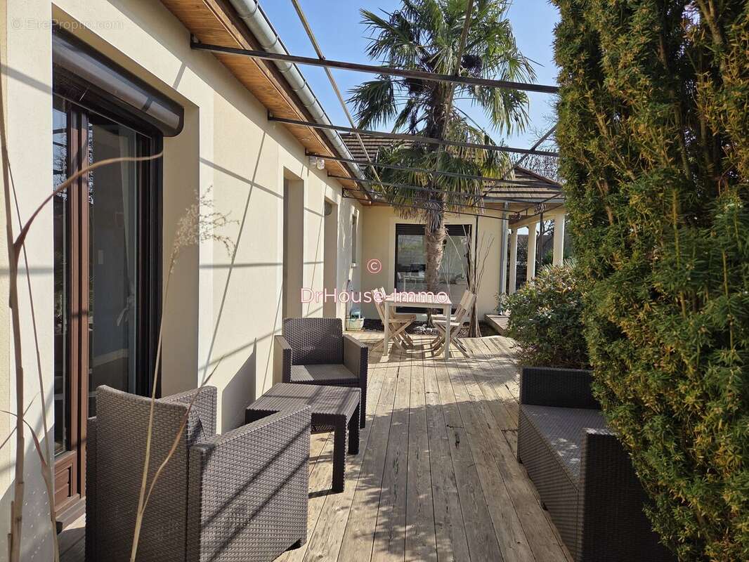 Maison à COURTERANGES