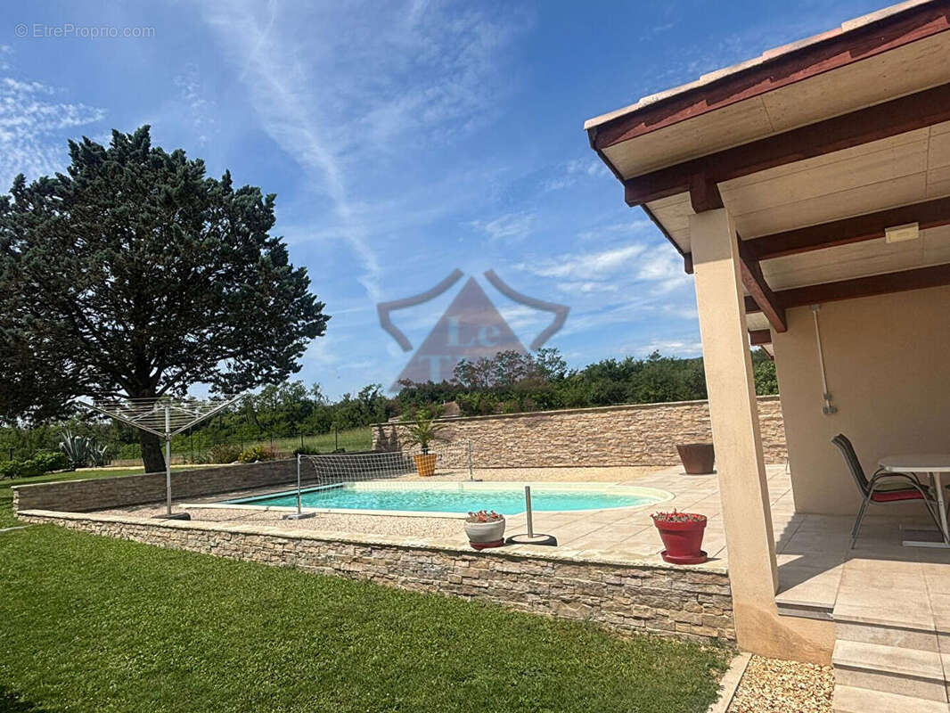 Maison à SAINT-AMBROIX