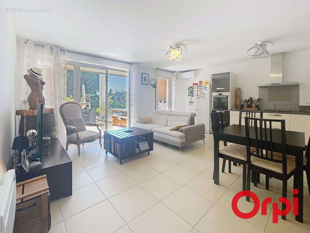 Appartement à MARSEILLE-12E