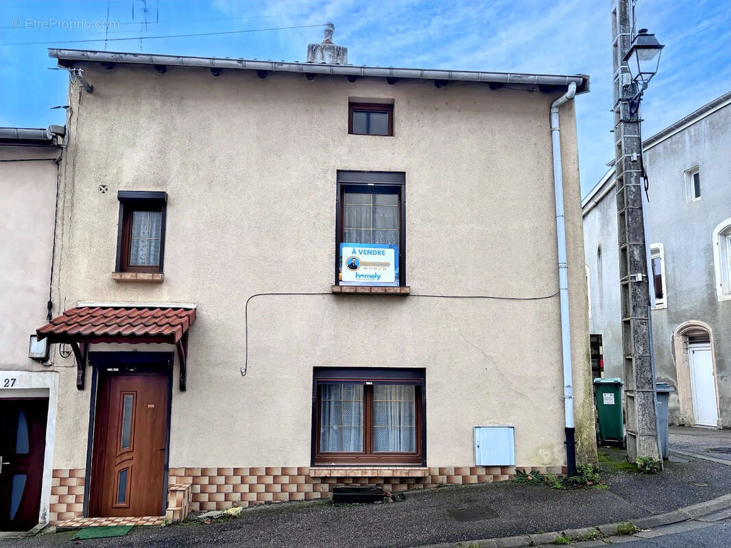 Maison à NORROY-LES-PONT-A-MOUSSON