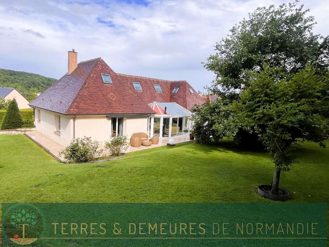 Maison à CORMEILLES