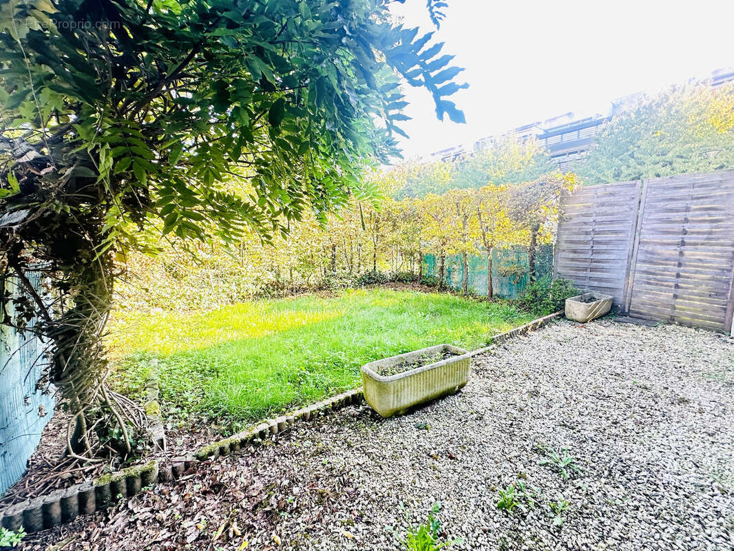 Appartement à SAINT-JACQUES-DE-LA-LANDE