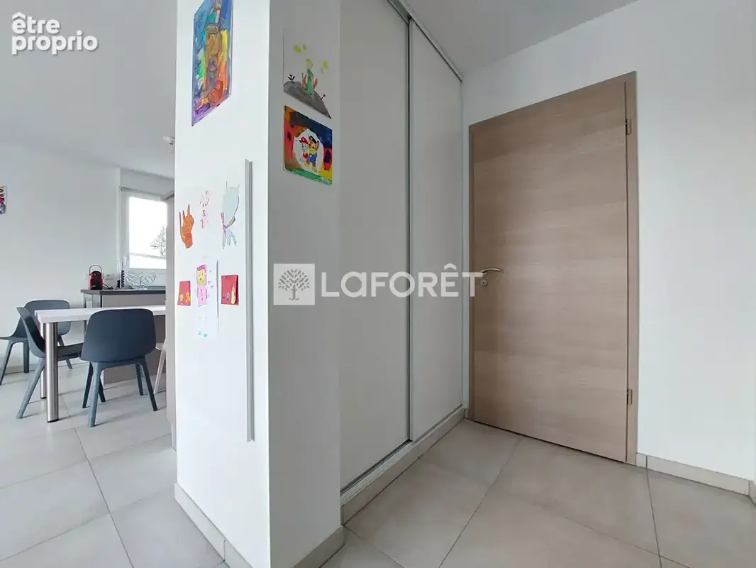 Unique ! F3 cosy dans superbe résidence contemporaine avec terrasse 44 m2 + grand garage - photo 5