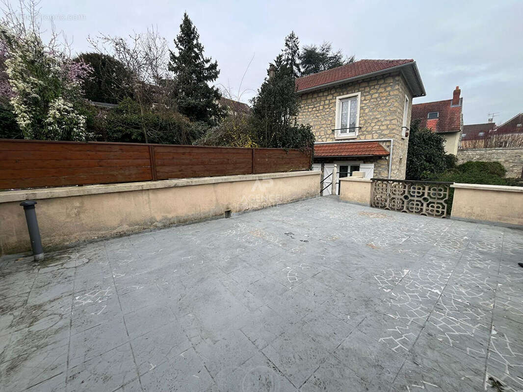 Maison Vaureal 6 pièce(s) 109.92 m2 - photo 10