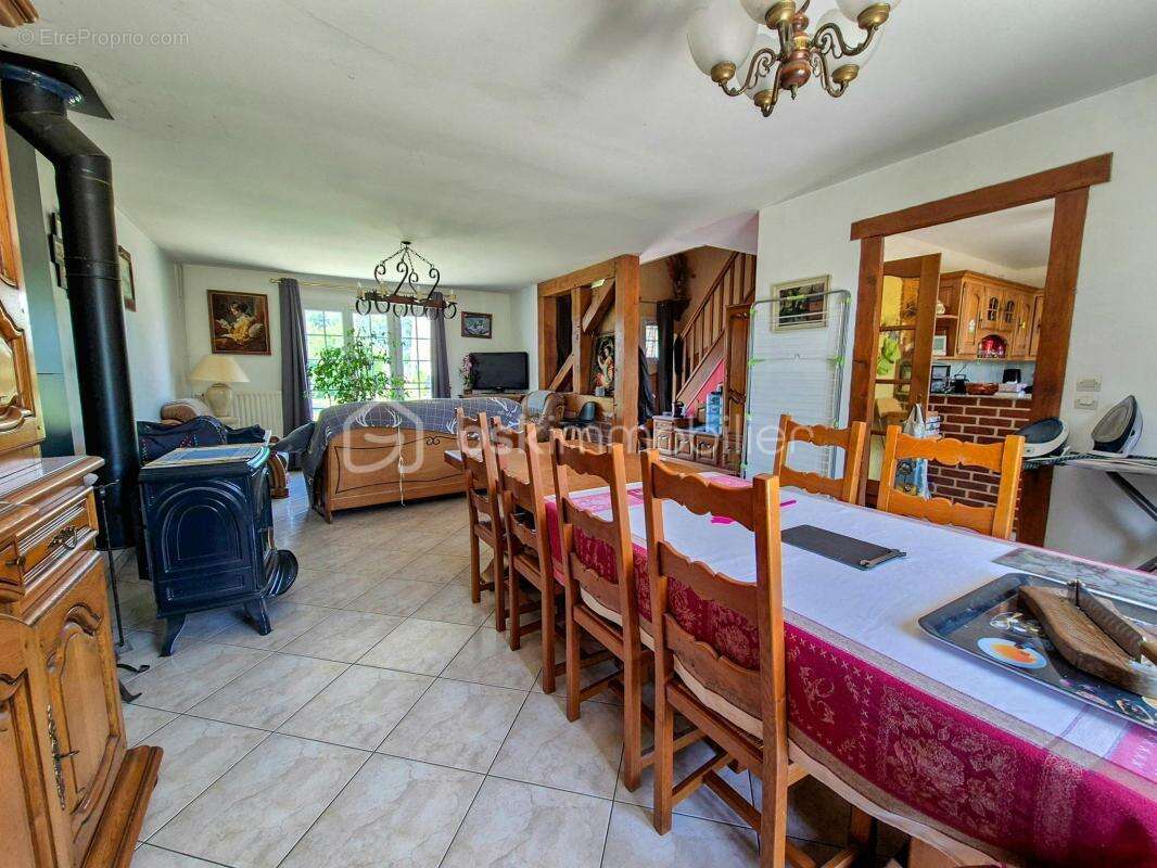 Maison à BEAUDEDUIT