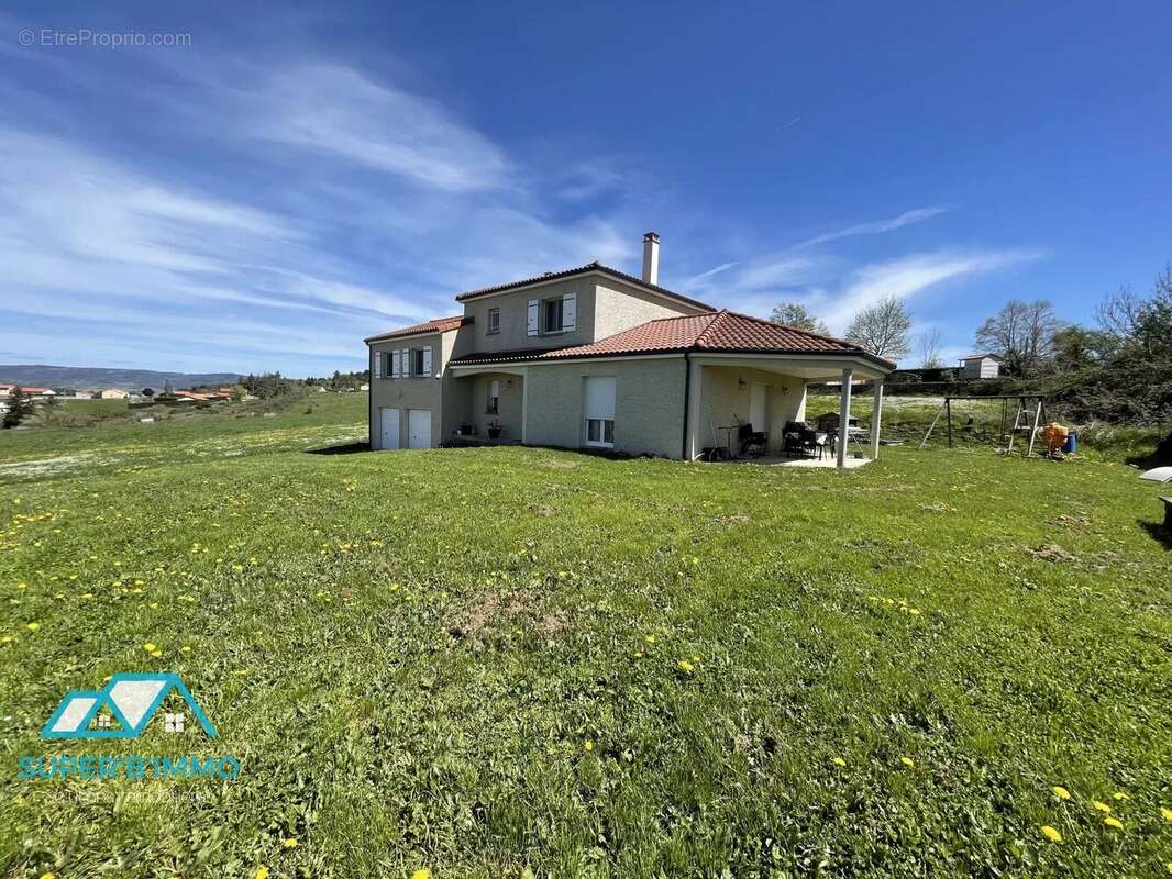 Maison à VIEILLE-BRIOUDE