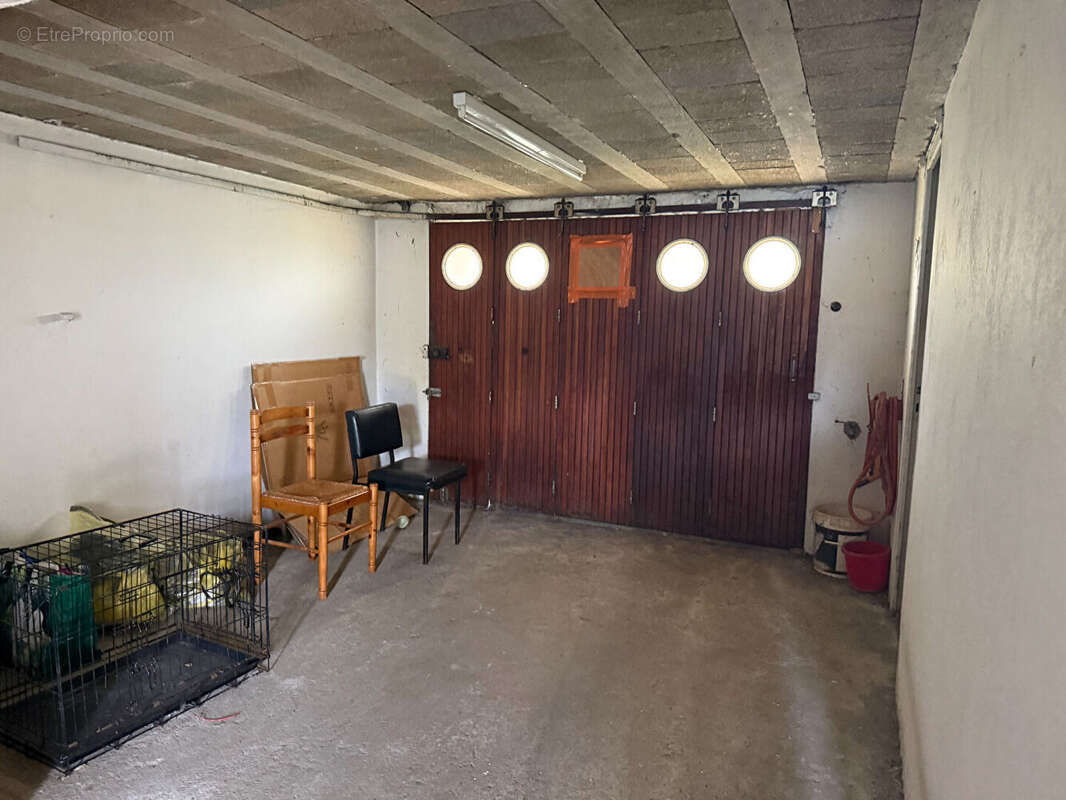 A vendre Locminé, maison d'environ 91m², 3 chambres, sur un terrain d'environ 980  m² - photo 9
