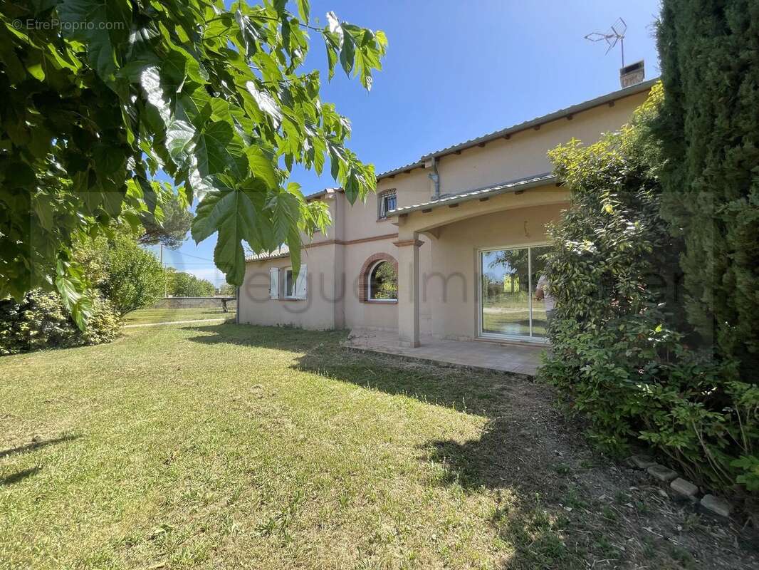 Maison à BRAX