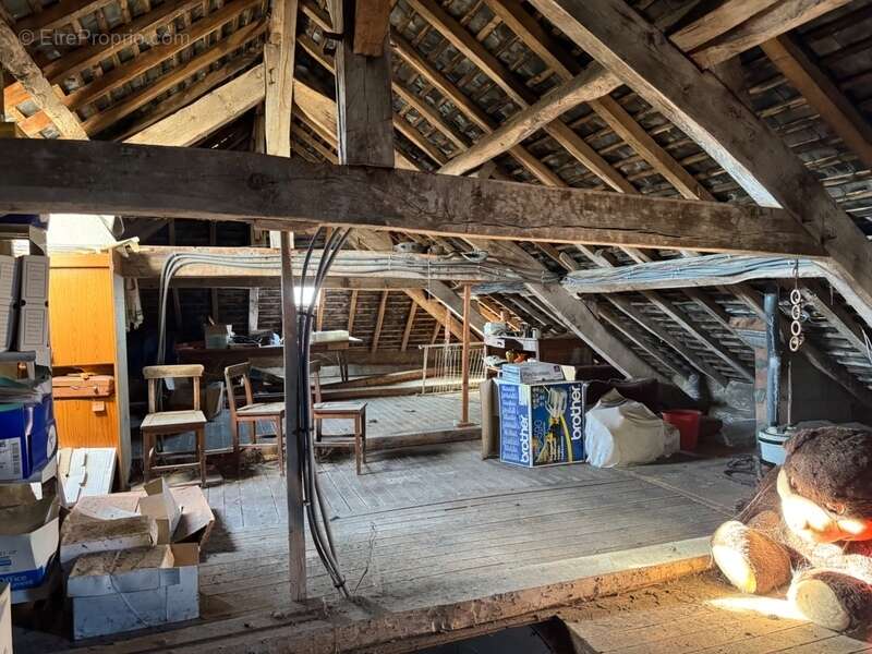 Maison à SAINT-LEGER-MAGNAZEIX