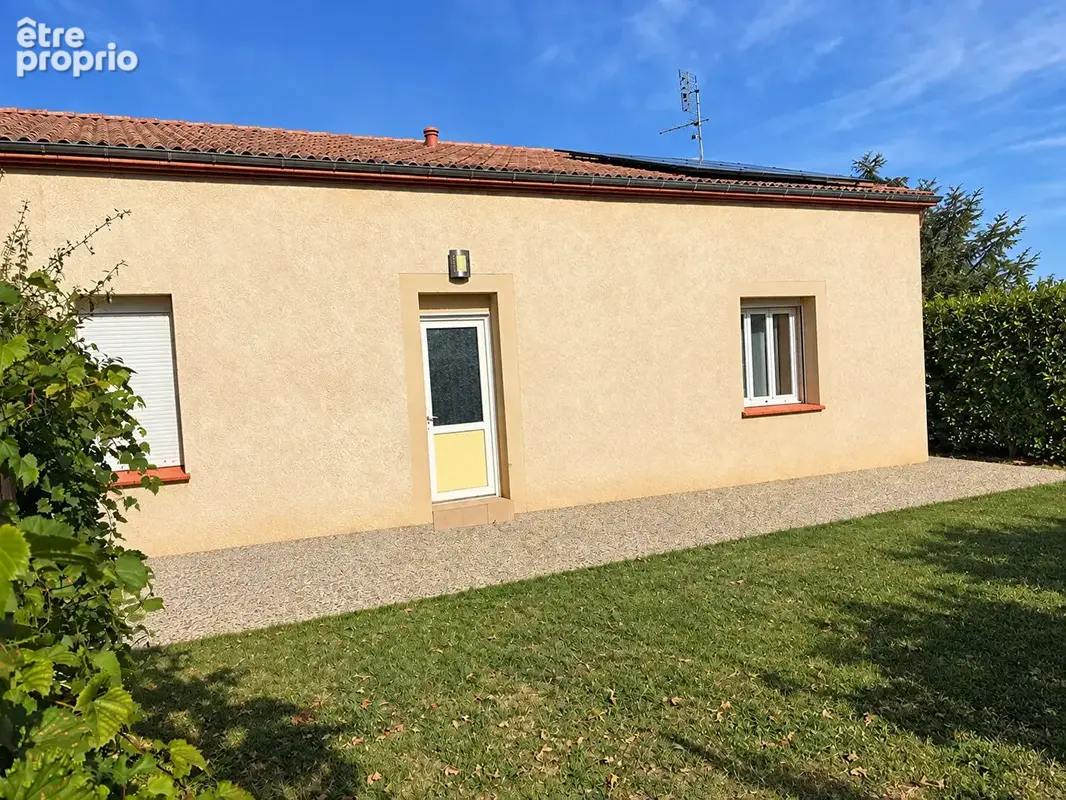 Maison Mitoyenne avec Jardin à Eysses. - photo 5