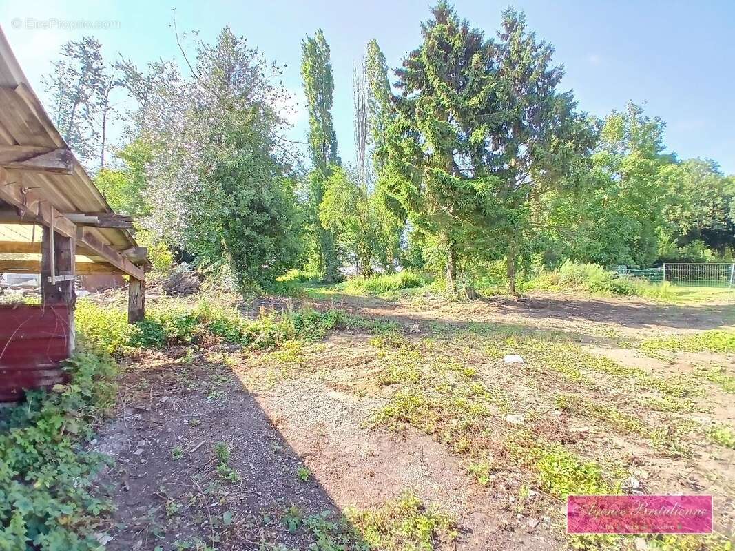 Maison à CREVECOEUR-LE-GRAND