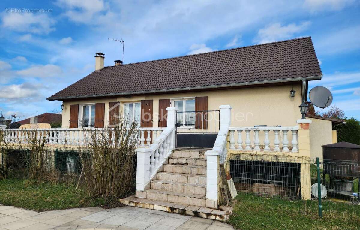 Maison à BALAN