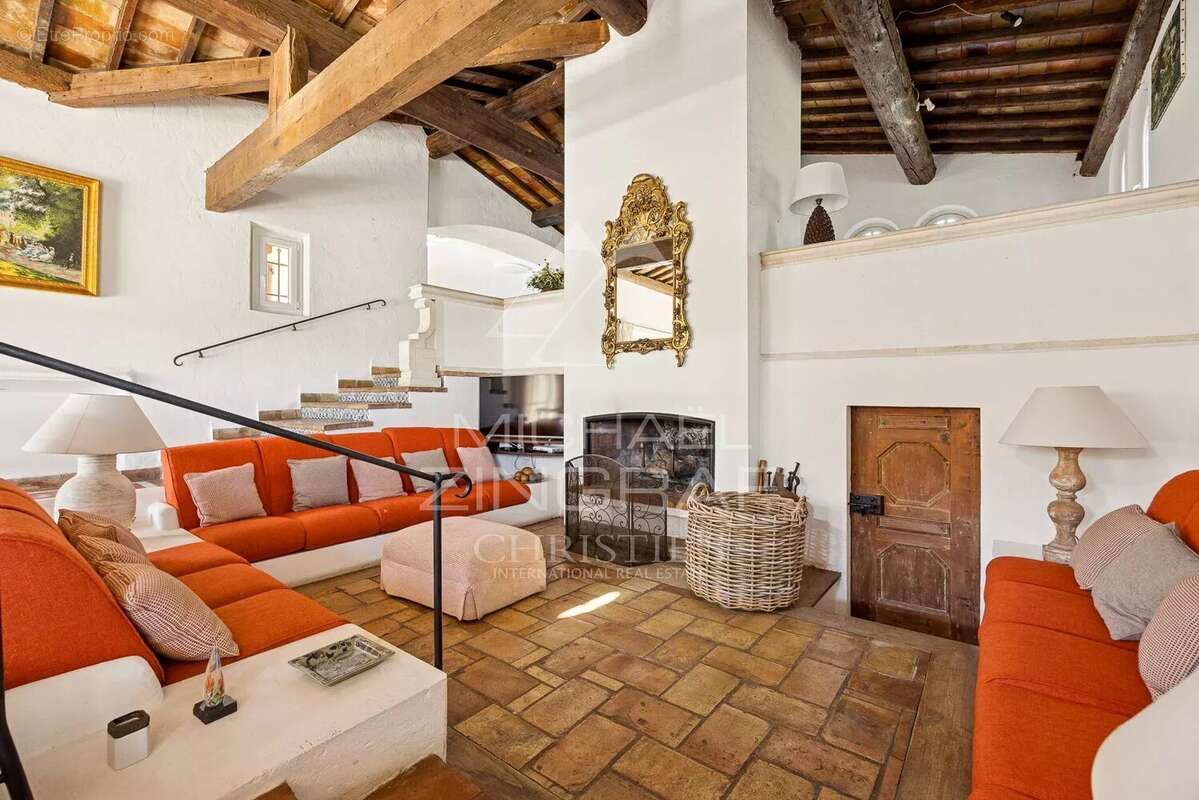 Maison à LA COLLE-SUR-LOUP