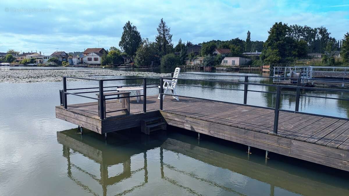 Maison à MILLY-SUR-THERAIN