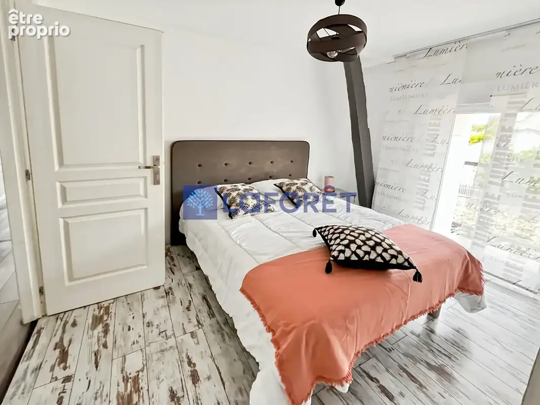 Ensemble Immobilier de Prestige - 300 m² - 3 Logements - Azay-le-Rideau - photo 11