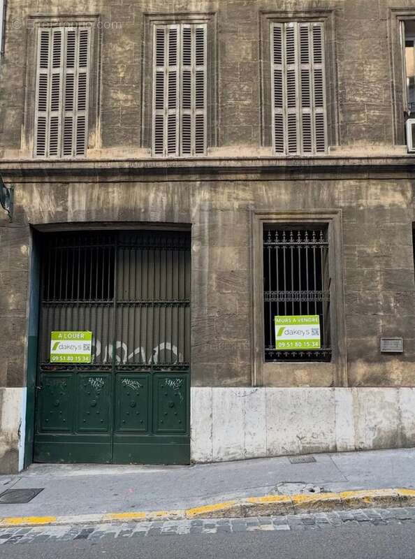 Commerce à MARSEILLE-6E