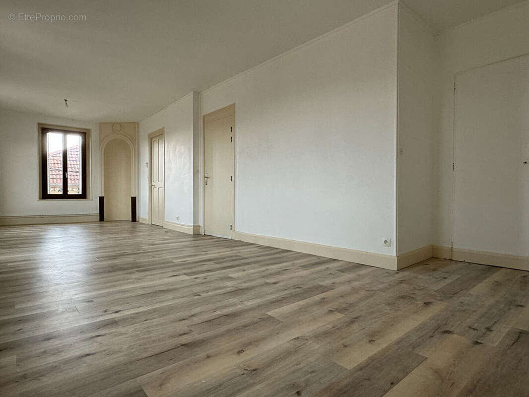 Appartement à PONT-SAINT-VINCENT