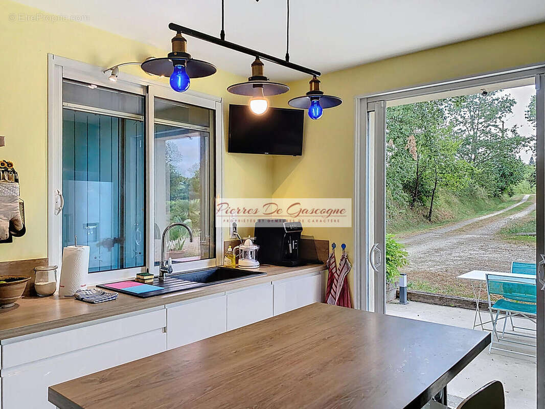 Maison de campagne entièrement meublée et équipée - Région  Vic-Fezensac - photo 3