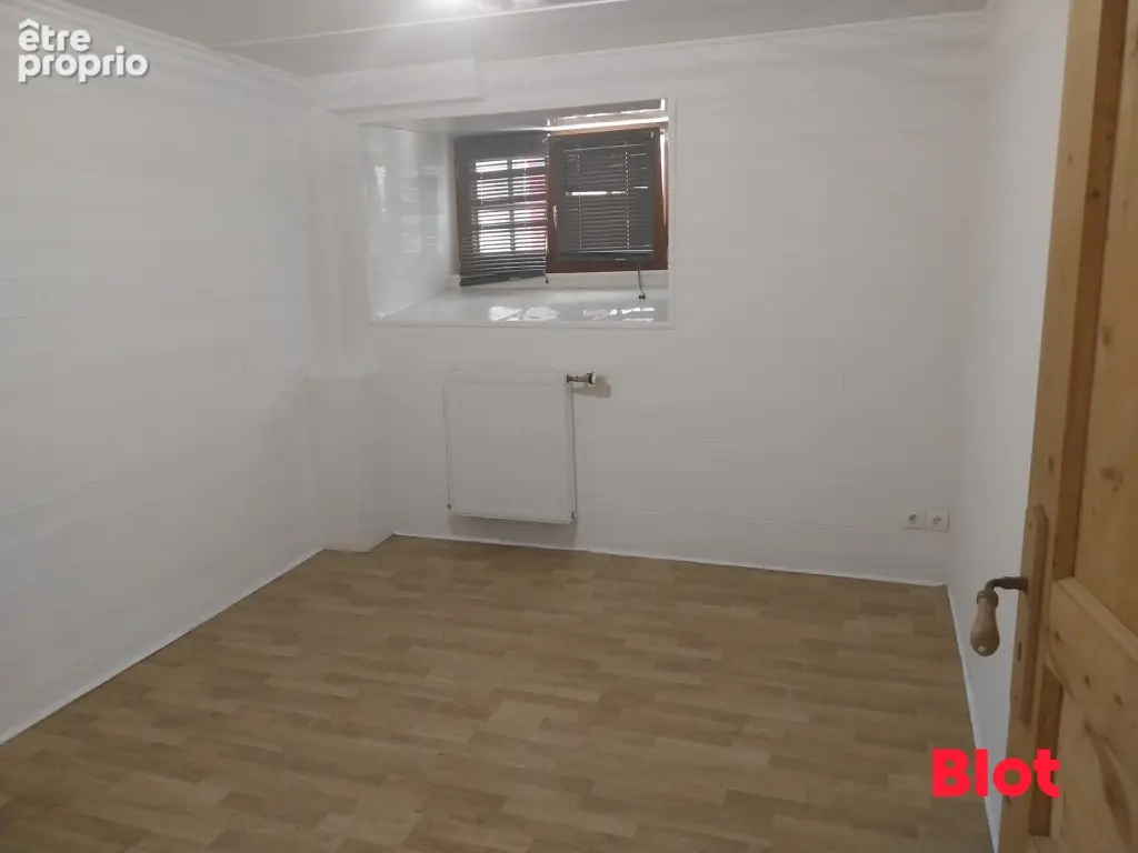 Maison 5 pièces 66 m² à vendre à Fougeres (35300) - photo 4