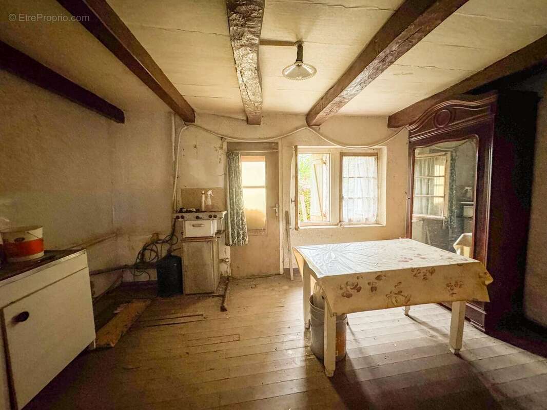 Maison à FAYL-BILLOT