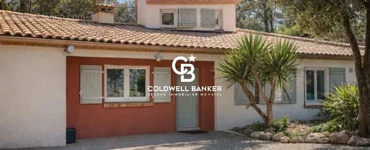 Maison à TALMONT-SAINT-HILAIRE