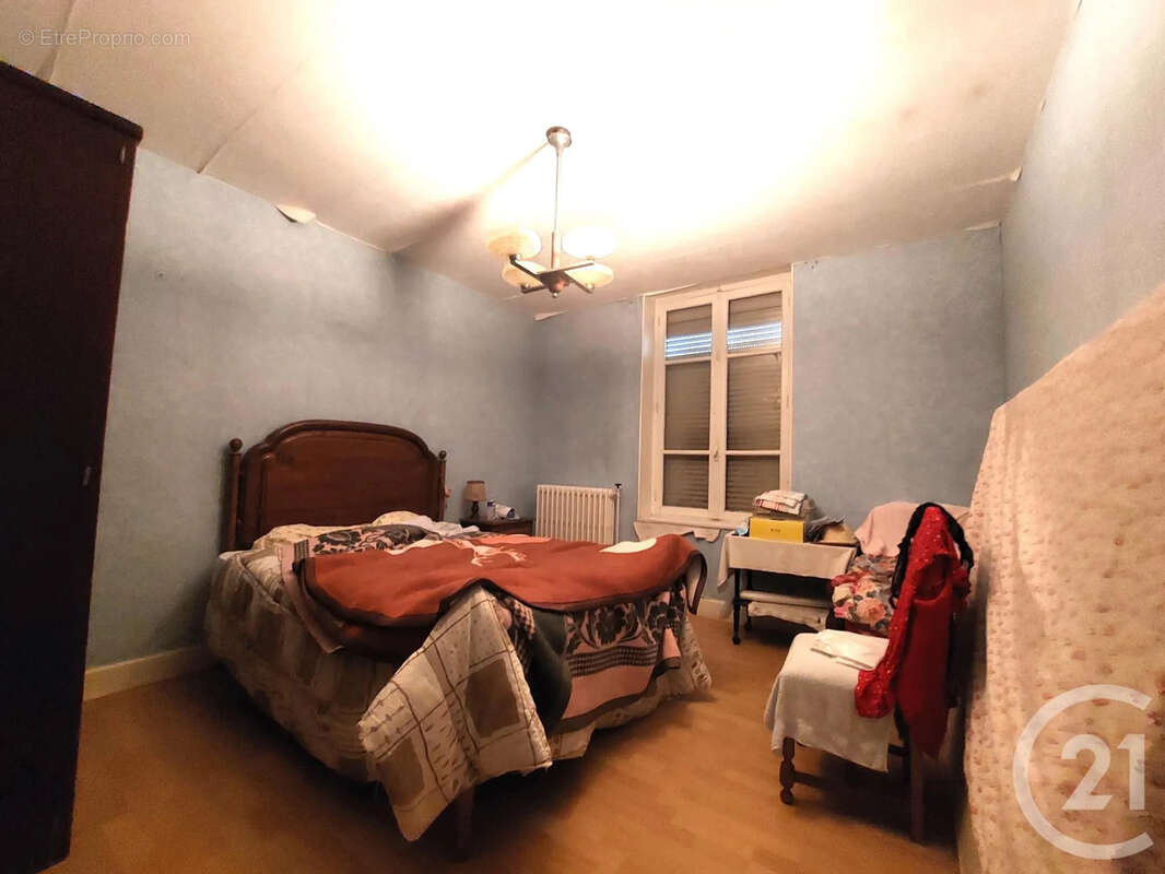 Maison à LE CREUSOT