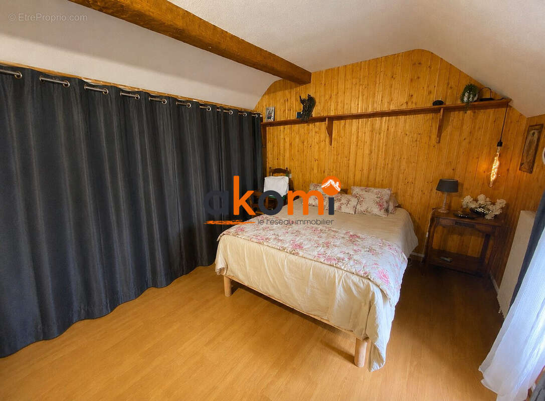 Maison à LE PUID