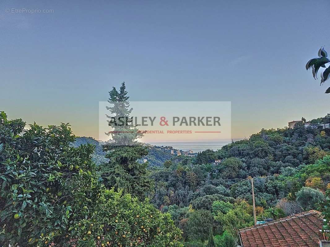 Maison à SAINTE-AGNES