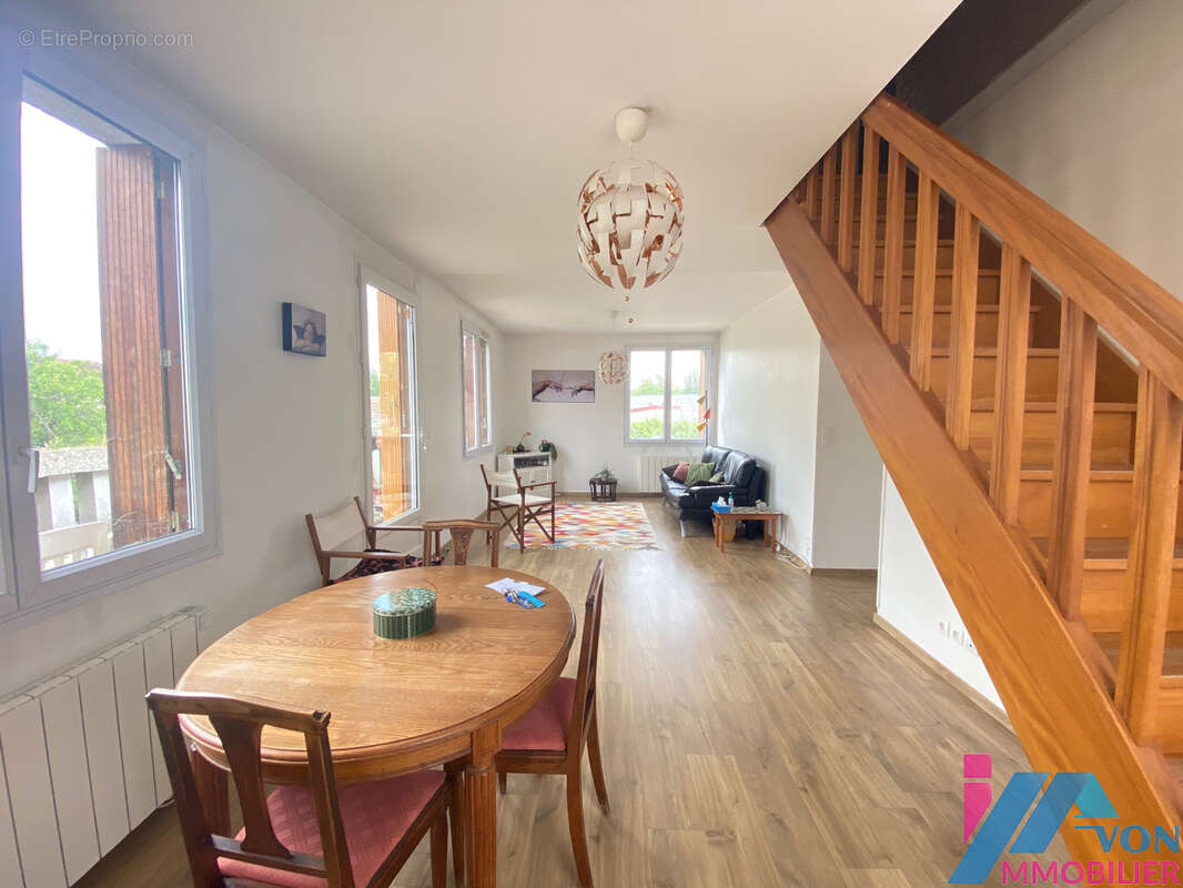 Appartement à AVON