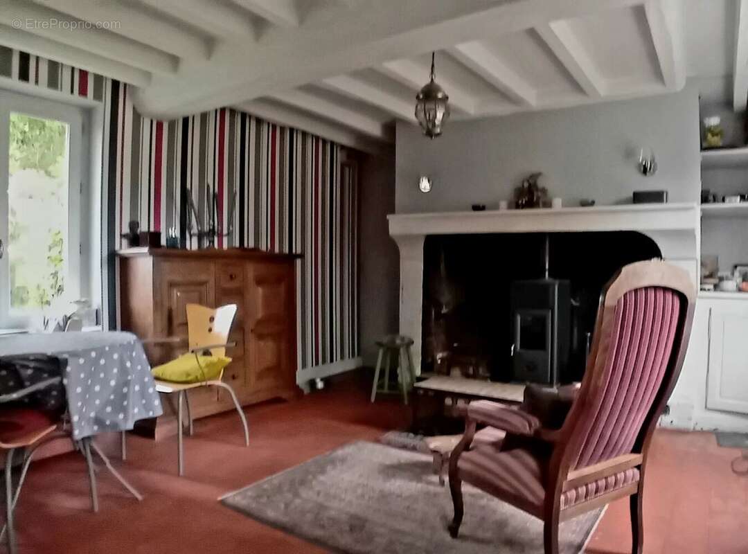 Maison à VANDRIMARE