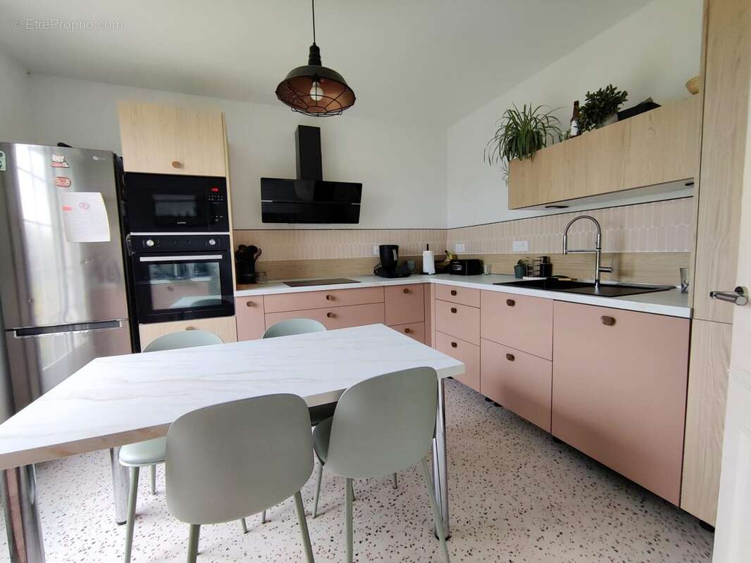 Cuisine - Maison à CHATEAUGIRON