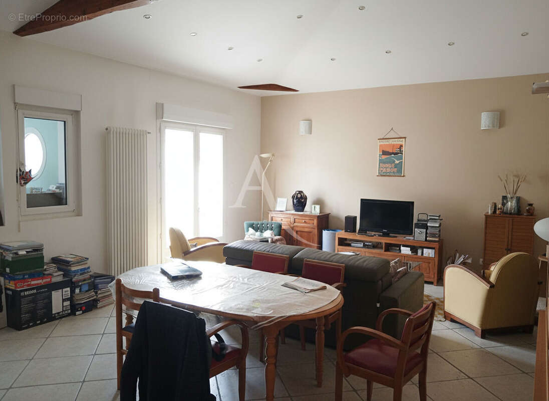 Maison Rochefort, 2 chambres, quartier Gambetta - photo 2