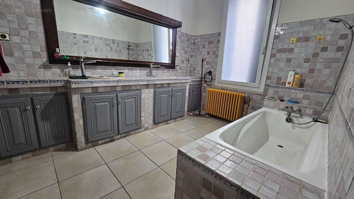 Maison à MARSEILLE-11E