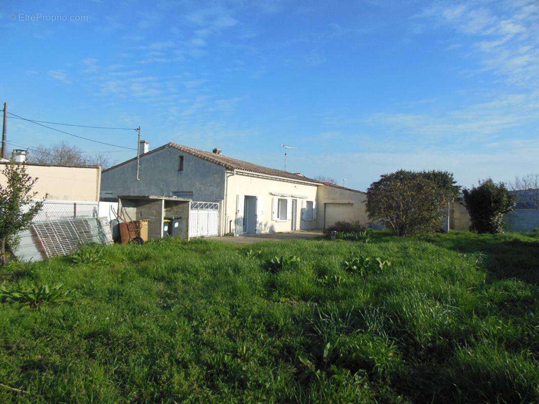 Maison à SAINT-SULPICE-DE-ROYAN